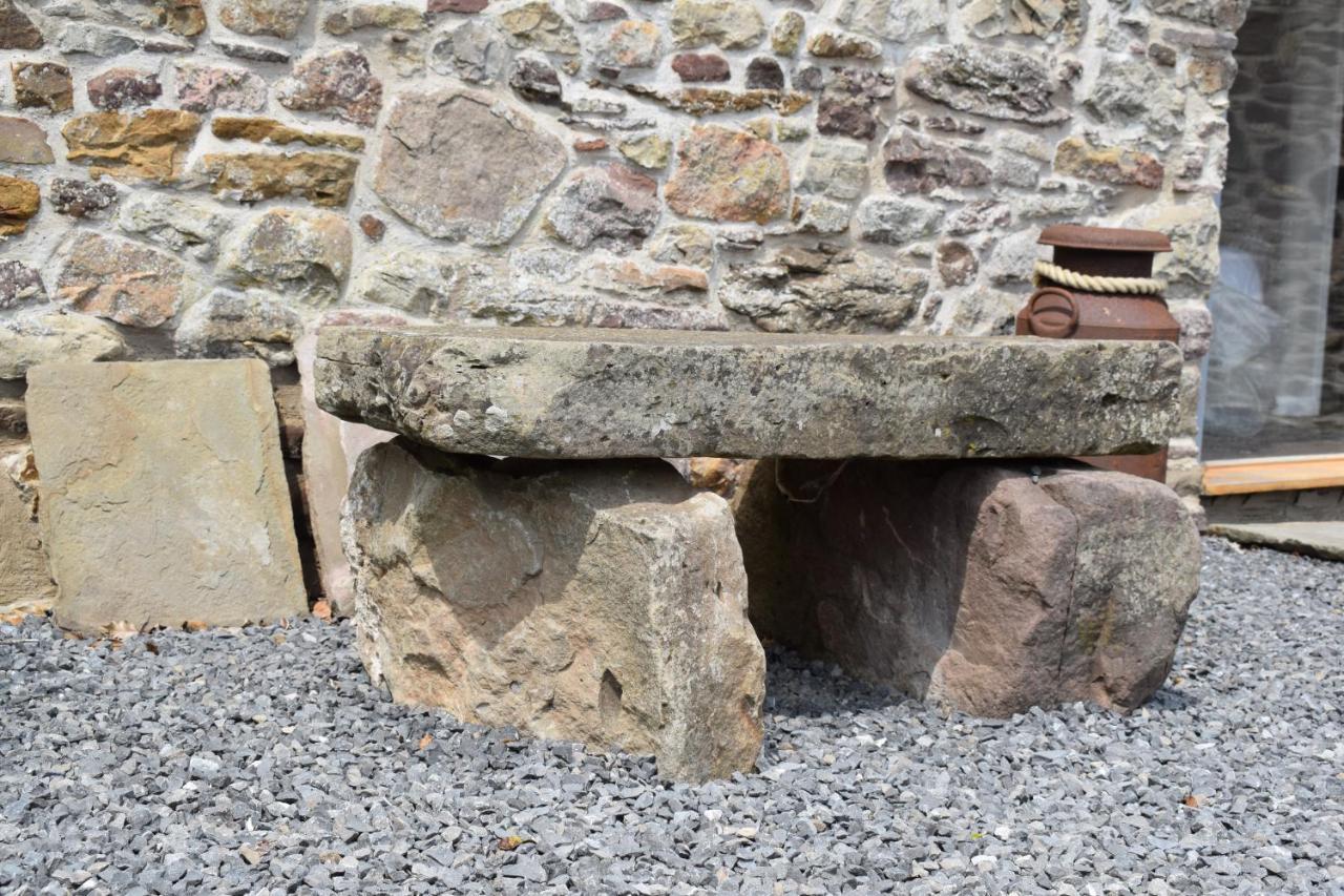 Cowshed In The Black Mountains Abergavenny Extérieur photo